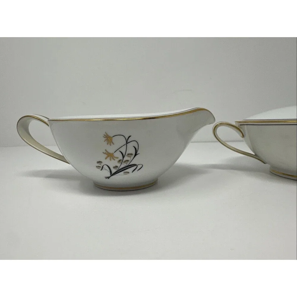 Vintage/Discontinued Noritake Diana 5522 Creamer and Sugar Bowl w/ lid gold rim